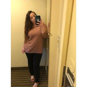 Meet your Posher, Catherine